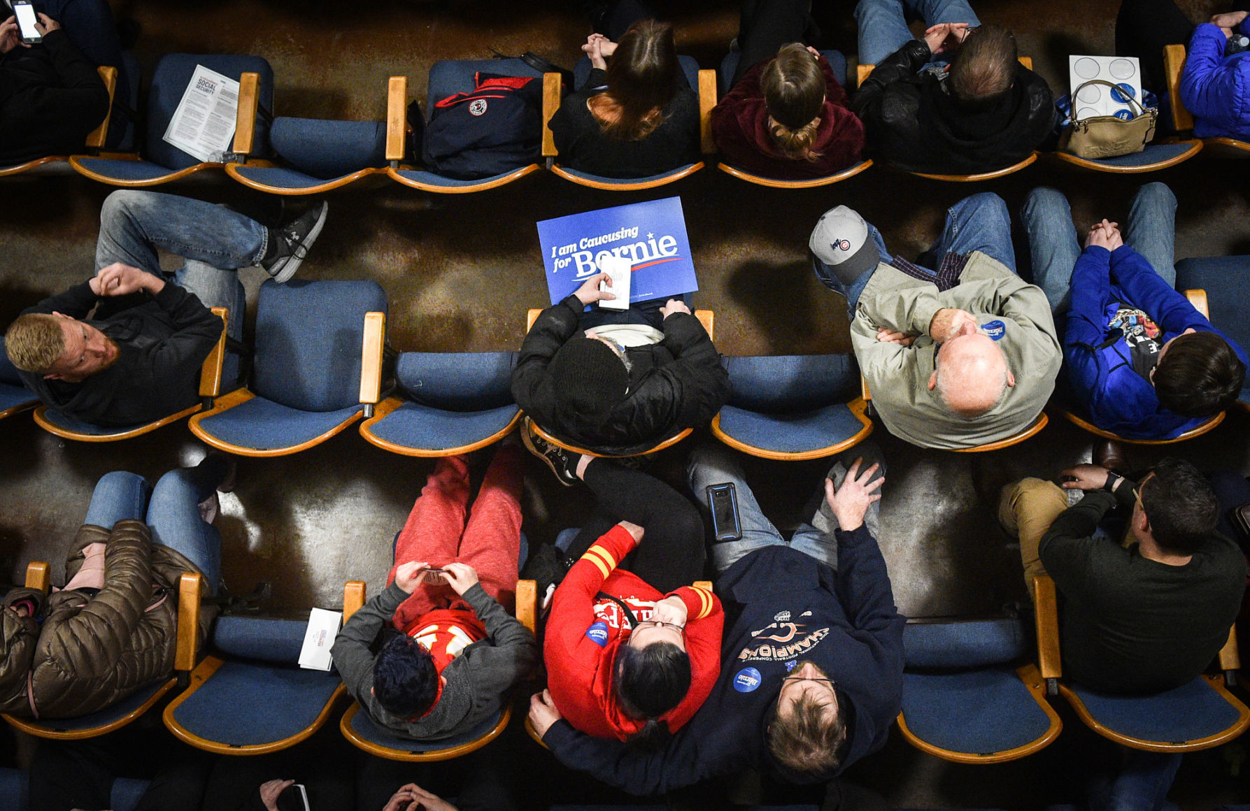 020420-ia-caucus-mm-002.jpg